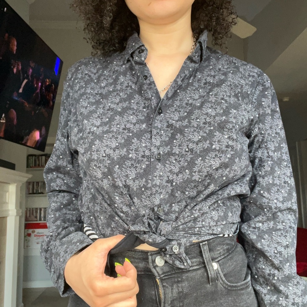 Men’s navy blue and white button down